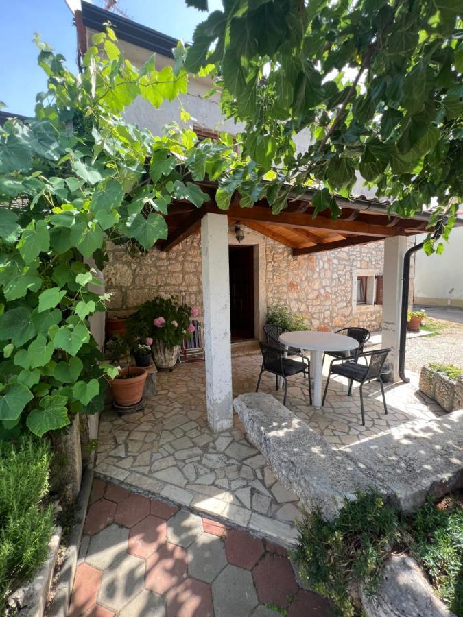 Kuca Za Odmor Matea Apartment Porec Exterior photo